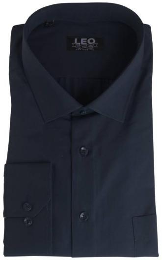 Μονόχρωμο μακρυμάνικο πουκάμισο σε κλασσική γραμμή και γαλλική ραφή.Εάν ψάχνεις ένα διαχρονικό ρούχο που να μην το επηρεάζουν οι εναλλαγές της μόδας ενώ ταυτόχρονα μπορεί να σου δώσει μεγάλο εύρος επιλογών όσο αφορά τους συνδυασμούς που μπορείς να συνθέσεις με αυτό, τότε μόλις βρήκες το προϊόν που σου ταιριάζει απόλυτα.Η αστείρευτη και συνεχώς εμπλουτιζόμενη παλέτα χρωμάτων θα σε παροτρύνει να το ταιριάξεις με ένα από τα κουστούμια σου για μια επίσημη εμφάνιση ενώ μπορείς με μεγάλη ευκολία να το προσθέσεις και στην καθημερινή σου γκαρνταρόμπα μιας και συνδυάζετε εξίσου εύκολα με παντελόνια τύπου τζιν και καπαρτινέ.Η προσθήκη του σκληρού κλασσικού κολάρου στον γιακά με την χρήση μπανέλας σου επιτρέπει να φορέσεις το συγκεκριμένο πουκάμισο με γραβάτα αλλά και χωρίς αυτή, σηκώνοντας τον γιακά σε όποια θέση επιθυμείς, για μια πιο casual εμφάνιση.Τέλος η λιτή γραμμή του ρούχου,η επιλογή των υλικών, αλλά και η προσεγμένη ραφή μας που εγγυάται η πείρα της εξειδίκευσής των 55 και πλέον ετών στην κατασκευή πουκαμίσων,υπόσχεται να αναδείξει όποιο σύνολο επιλέξεις να το συνδυάσεις ,κερδίζοντας τις εντυπώσεις.