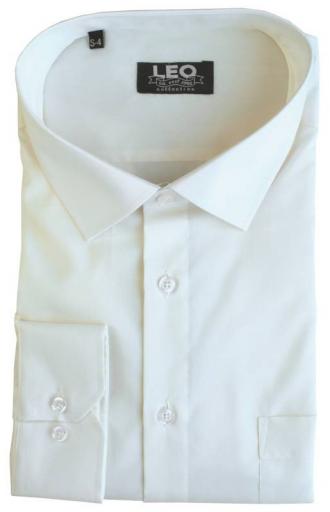 Μονόχρωμο μακρυμάνικο πουκάμισο σε κλασσική γραμμή και γαλλική ραφή.Εάν ψάχνεις ένα διαχρονικό ρούχο που να μην το επηρεάζουν οι εναλλαγές της μόδας ενώ ταυτόχρονα μπορεί να σου δώσει μεγάλο εύρος επιλογών όσο αφορά τους συνδυασμούς που μπορείς να συνθέσεις με αυτό, τότε μόλις βρήκες το προϊόν που σου ταιριάζει απόλυτα.Η αστείρευτη και συνεχώς εμπλουτιζόμενη παλέτα χρωμάτων θα σε παροτρύνει να το ταιριάξεις με ένα από τα κουστούμια σου για μια επίσημη εμφάνιση ενώ μπορείς με μεγάλη ευκολία να το προσθέσεις και στην καθημερινή σου γκαρνταρόμπα μιας και συνδυάζετε εξίσου εύκολα με παντελόνια τύπου τζιν και καπαρτινέ.Η προσθήκη του σκληρού κλασσικού κολάρου στον γιακά με την χρήση μπανέλας σου επιτρέπει να φορέσεις το συγκεκριμένο πουκάμισο με γραβάτα αλλά και χωρίς αυτή, σηκώνοντας τον γιακά σε όποια θέση επιθυμείς, για μια πιο casual εμφάνιση.Τέλος η λιτή γραμμή του ρούχου,η επιλογή των υλικών, αλλά και η προσεγμένη ραφή μας που εγγυάται η πείρα της εξειδίκευσής των 55 και πλέον ετών στην κατασκευή πουκαμίσων,υπόσχεται να αναδείξει όποιο σύνολο επιλέξεις να το συνδυάσεις ,κερδίζοντας τις εντυπώσεις.