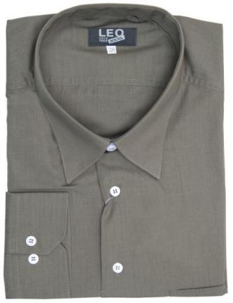 Μονόχρωμο πουκάμισο μακρυμάνικο. Το πουκάμισο έχει μία τσέπη στο ύψος του στήθους. Χωρίς κουμπί στον γιακά.