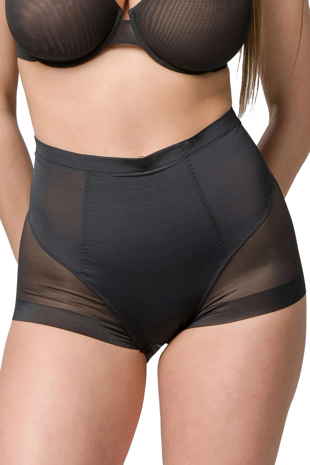Luna Sculpt slip υψηλής σύσφιξης από διπλό τούλι με μέτρηση 26 cm στο πλάϊ και βαμβακερό ύφασμα στο καβάλο. Η νέα συλλογή Sculpt της Luna σμιλεύει το σώμα σας με τέτοιο τρόπο που σας χαρίζει ένα ομοιόμορφο αποτέλεσμα στα πιο απαιτητικά ρούχα σας αφού δεν έχει λάστιχα στη μέση σας για να μη διαγράφει. Το τούλι που έχει χρησιμοποιηθεί είναι μαλακό και ελαστικό για να έχετε μια μέτρια έως υψηλή σύσφιξη. Στοχευμένα αποτελέσματα στην περιοχή της κοιλιάς χάρη στο διπλό τούλι που διάθετει όπως και μονό τούλι στα περιμετρικά της, όπως και στο τελείωμα για να έχετε ένα άψογο αποτέλεσμα χωρίς αναστολές στην επιλογή των ρούχων σας. %2AΓια λόγους υγιεινής δεν γίνονται αλλαγές/επιστροφές στα εσώρουχα.