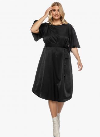 Μαύρο φόρεμα midι angel sleeve, με ζωνάκι στην μέση και στρογγυλή λαιμόκοψη. Συνδυάστε με ψηλοτάκουνα για μια πιο βραδινή εμφάνιση ή με τα λευκά σας sneakers για μια πρωινή χαλαρή βόλτα! 