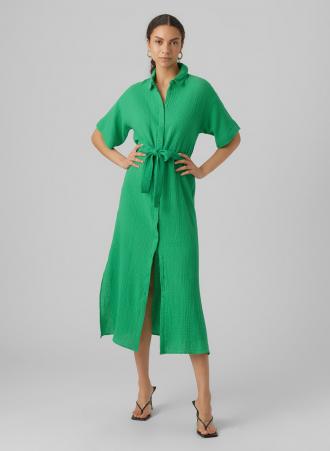 Κοντομάνικο φόρεμα σεμιζιέ σε ανοιχτό πράσινο χρώμα, με ζωνάκι στην μέση για να αυξομειώνετε όσο θέλετε. Ένα κομμάτι κλειδί για την γκαρνταρόμπα σας καθώς μπορεί να φορεθεί από το πρωί έως το βράδυ!
