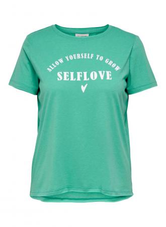 T-shirt από 100% βαμβάκι σε πράσινο χρώμα, με λαιμόκοψη χαμόγελο. Απαραίτητο για τις casual εμφανίσεις ή για τις αθλητικές σας δραστηριότητες!