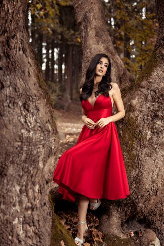 Midi Κλος Τιράντα Σατέν Φόρεμα Κόκκινο