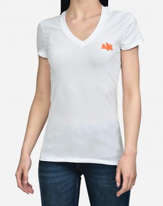 Μπλούζα T-shirt, σε στενή γραμμή, με λαιμόκοψη σε σχήμα V %26 μονόγραμμα της εταιρείας στο στήθος.(Σύνθεση: 100% Βαμβάκι)