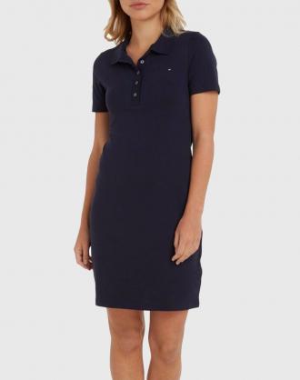 Γυναικείο Polo φόρεμα με στενή εφαρμογή, κοντομάνικο, μονόχρωμο, με γιακά πόλο, πακετέλα με πέντε κουμπιά και κέντημα σημαία Tommy Hilfiger στο στήθος. (Σύνθεση: 97% Βαμβάκι, 3% Ελαστάνη)